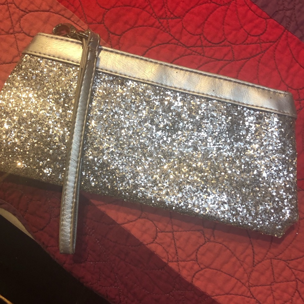 Silver glitter clutch